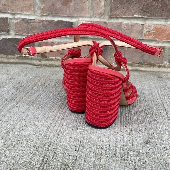 CAbi Red Strappy Tiptoe Chunky Heel Sandal Size 9 Red Pink - Picture 4 of 10